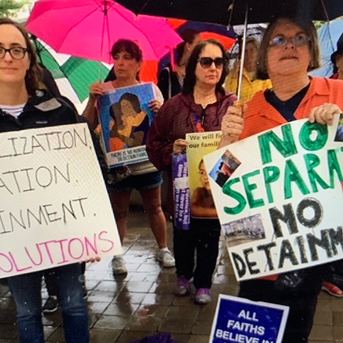 Stephanie Niedringhaus demonstrating against the separation of immigrant families.