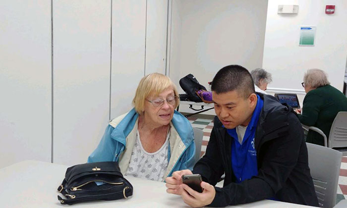 Marymount's partnership with Falls Church Senior Center fosters connection, lifelong learning