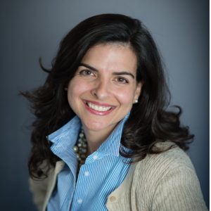 Lisa Bonanno smiles for a headshot.
