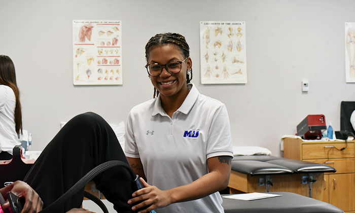 Marymount athletic trainer to receive honors for life-saving actions at Women’s Basketball game